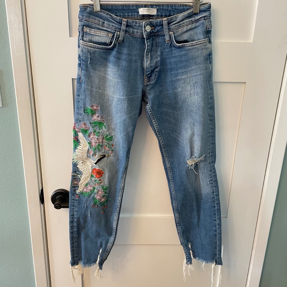 Zara Woman - Real Embroidered Jeans - Size 2